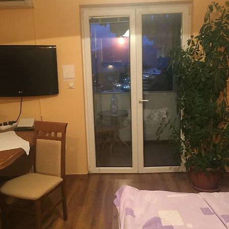 Ana Apartment Tivat Bagian luar foto