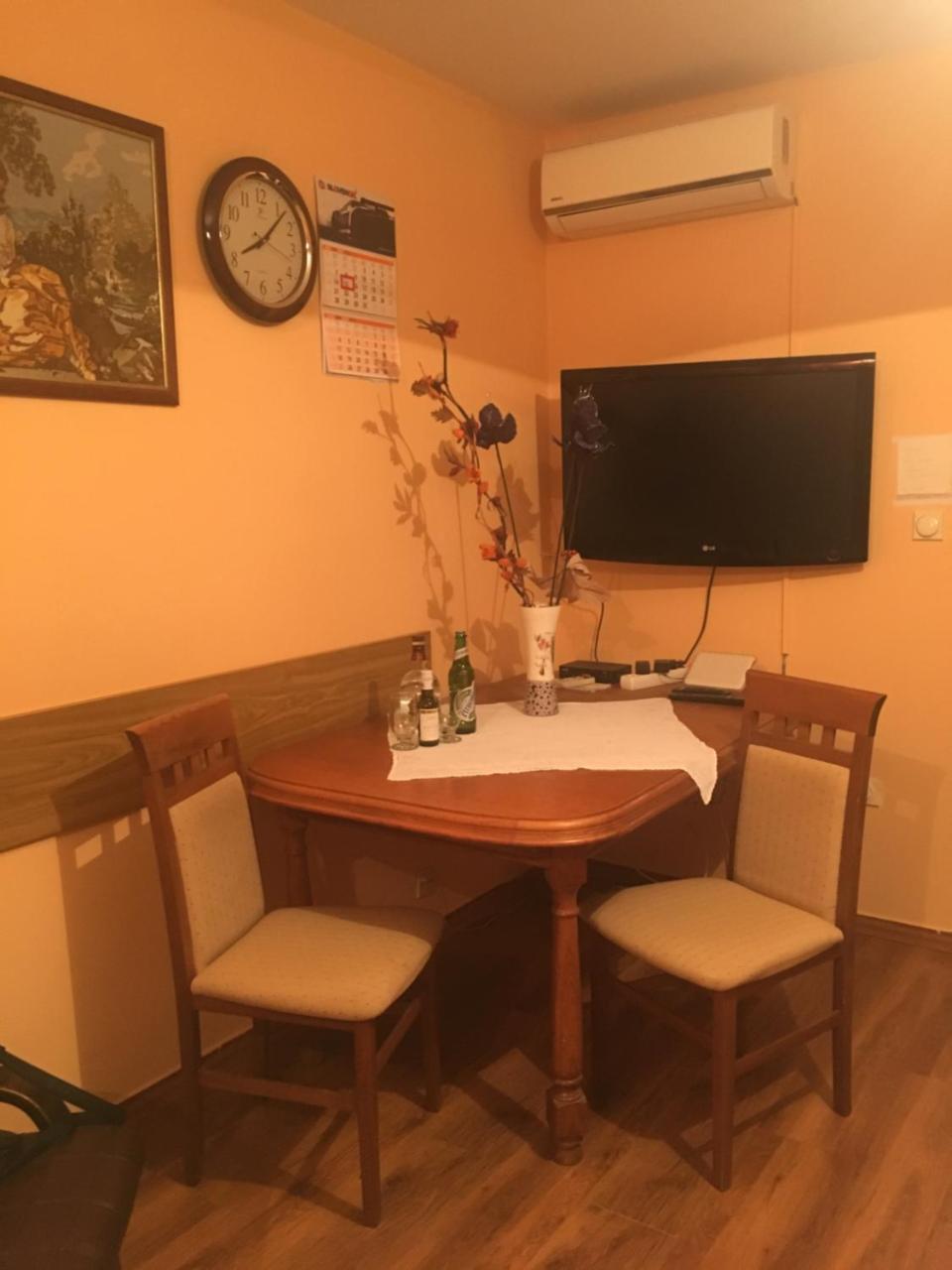 Ana Apartment Tivat Bagian luar foto