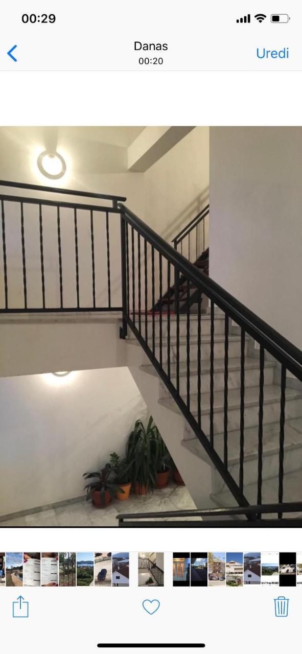 Ana Apartment Tivat Bagian luar foto